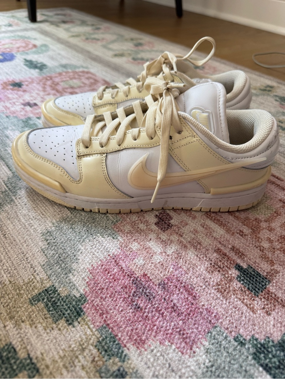 Nike Women’s Low-Top Sneakers in butter yellow Cream and White